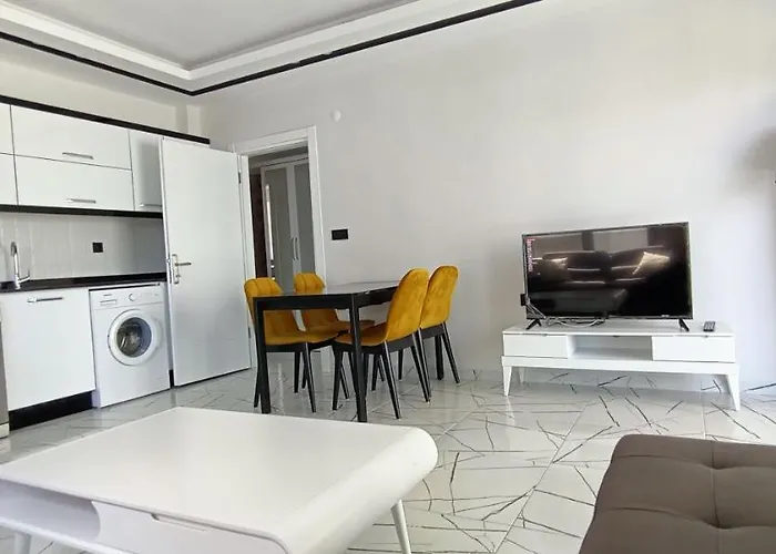 דירה Comfortable Luxury אלאניה